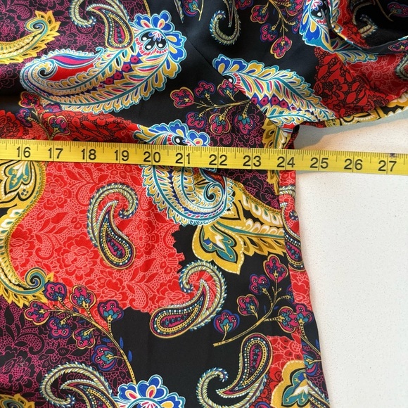 New York Collection Woman Paisley Tunic Blouse Size 1X - Picture 10 of 14